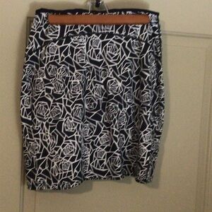 Stylish Black and White Women's Skort